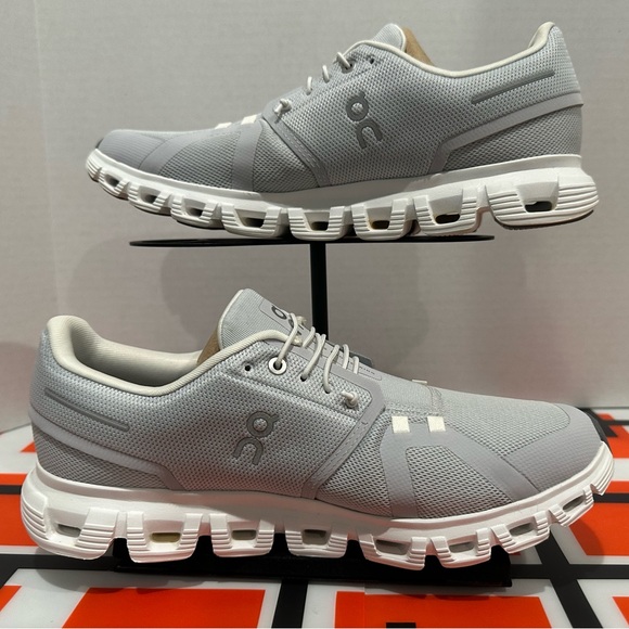 Men's On Cloud 6 Shoes Running Shoes - Picture 1 of 6